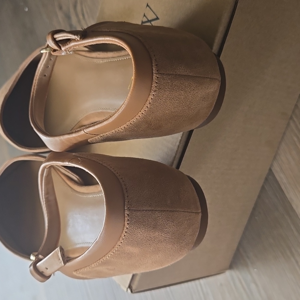 J. Crew Factory Women's Ankle Strap Flats Size 8 - Picture 5 of 6